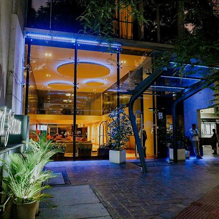 Howard Johnson La Canada Hotel & Suites コルドバ エクステリア 写真