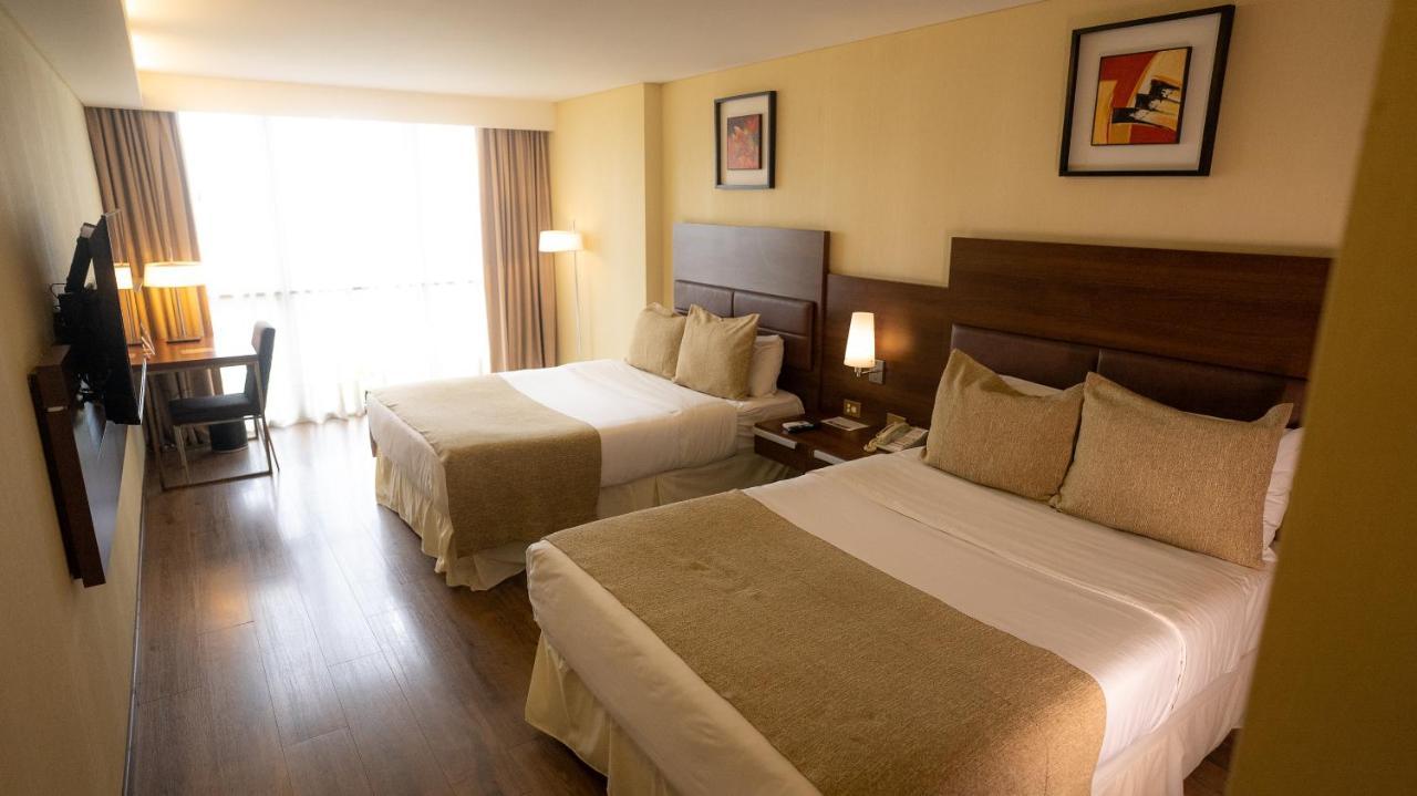 Howard Johnson La Canada Hotel & Suites コルドバ エクステリア 写真