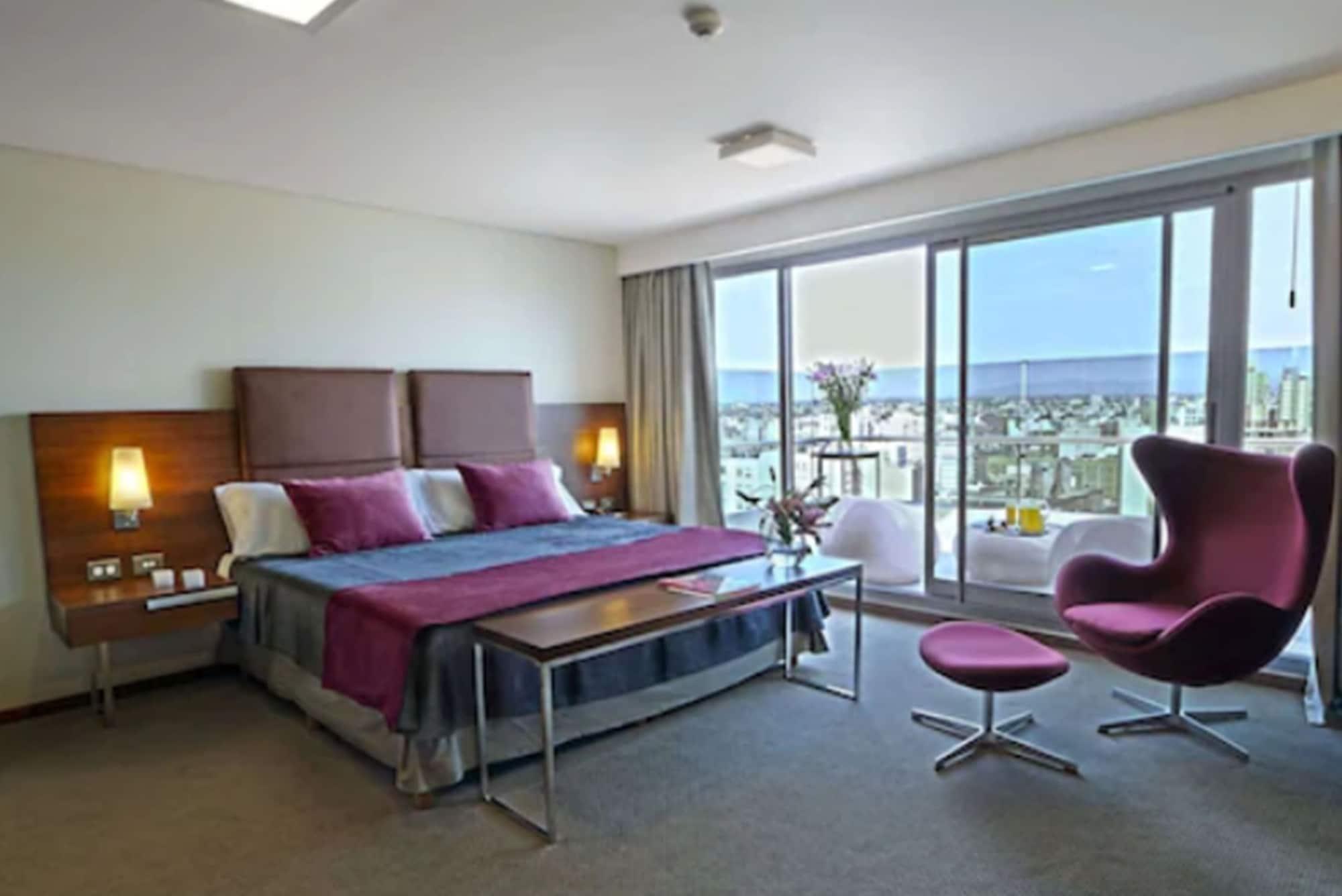 Howard Johnson La Canada Hotel & Suites コルドバ エクステリア 写真