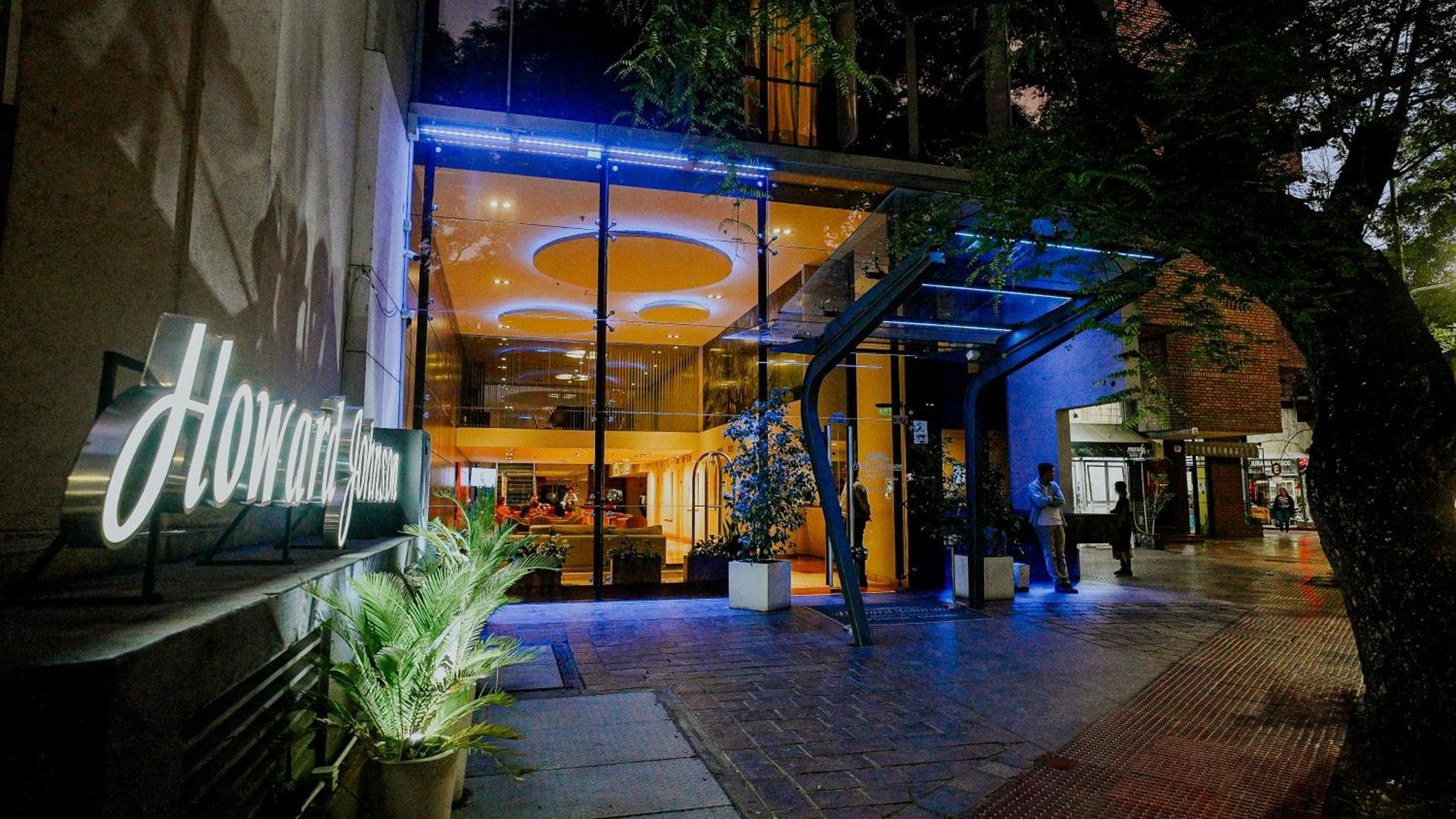 Howard Johnson La Canada Hotel & Suites コルドバ エクステリア 写真