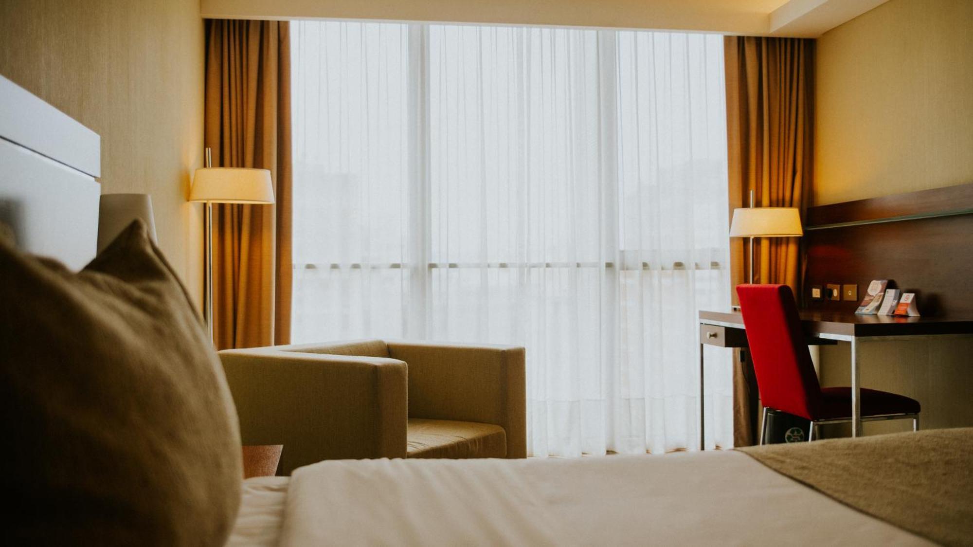 Howard Johnson La Canada Hotel & Suites コルドバ エクステリア 写真
