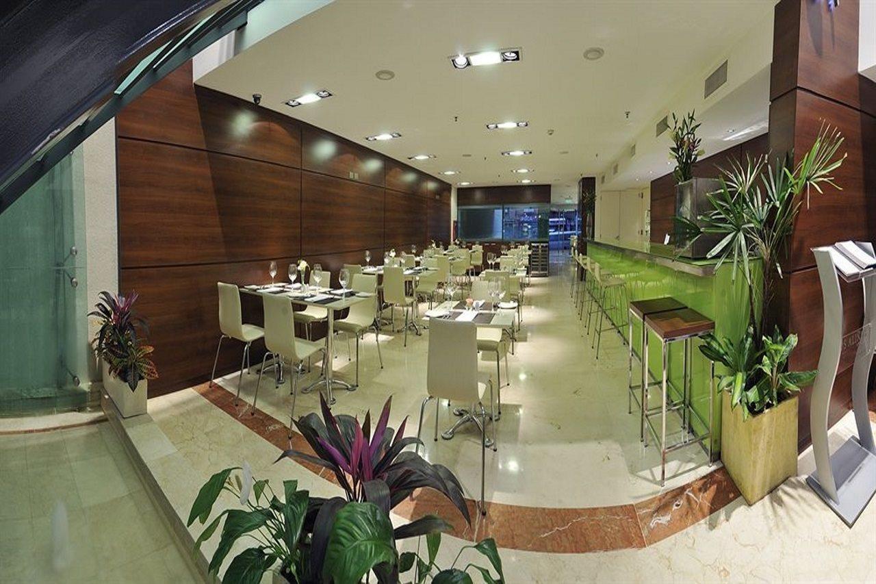 Howard Johnson La Canada Hotel & Suites コルドバ エクステリア 写真