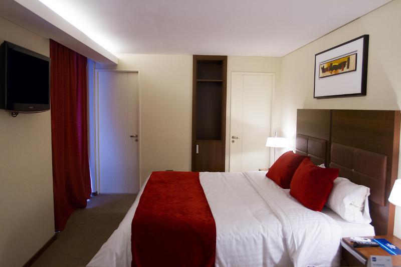 Howard Johnson La Canada Hotel & Suites コルドバ エクステリア 写真