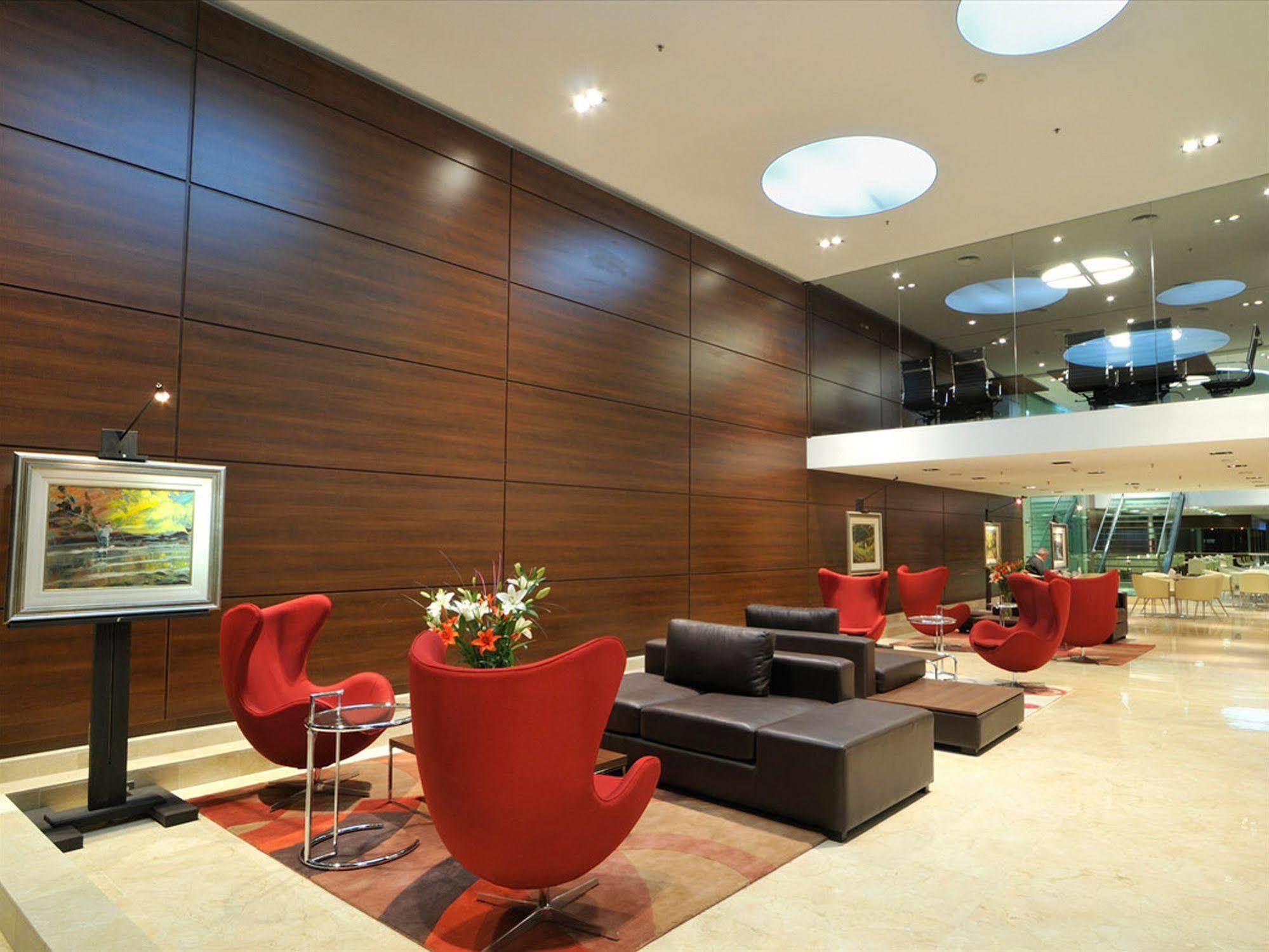 Howard Johnson La Canada Hotel & Suites コルドバ インテリア 写真